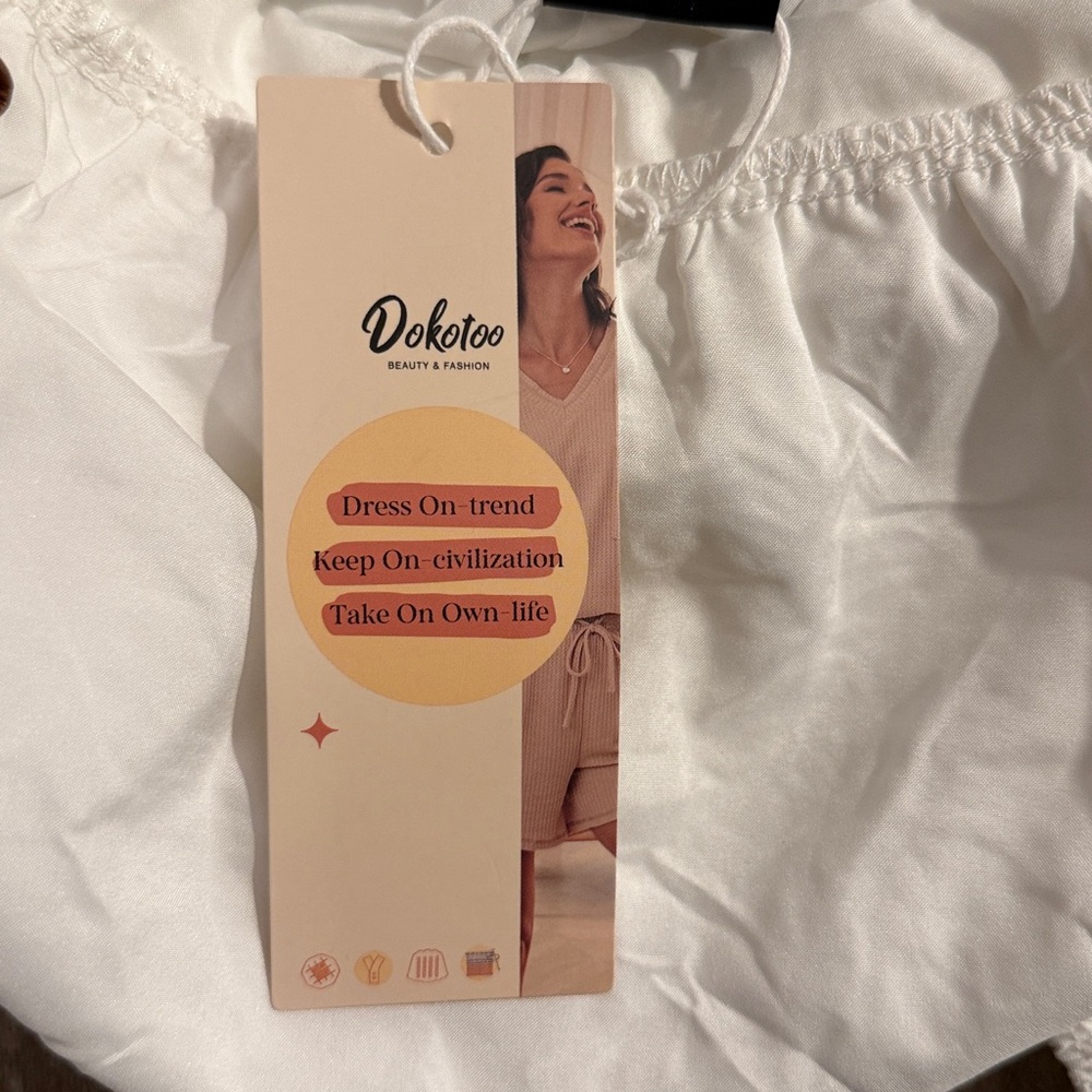 4/$30 Chic White Long Sleeve Dress size small - Picture 5 of 5